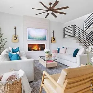 The Jolene - 10 Beds And Cozy Rooftop W Fire Pit Nashville